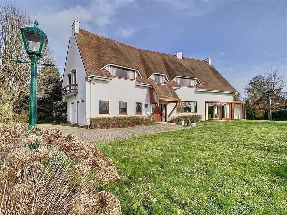 Villa te  koop in Tienen 3300 739000.00€ 4 slaapkamers 326.00m² - Zoekertje 1298632