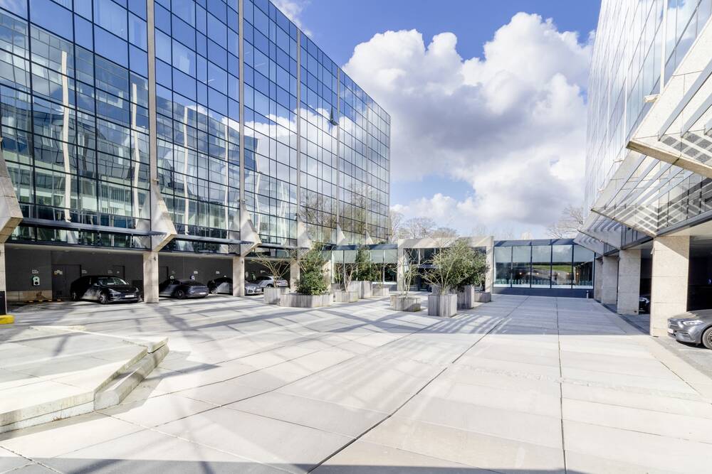 Commerce à louer à La Hulpe 1310 1200.00€ chambres 160.00m² - Annonce 38801