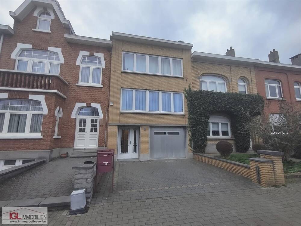Appartement te  huur in Sint-Pieters-Leeuw 1600 750.00€ 1 slaapkamers 71.00m² - Zoekertje 1317809