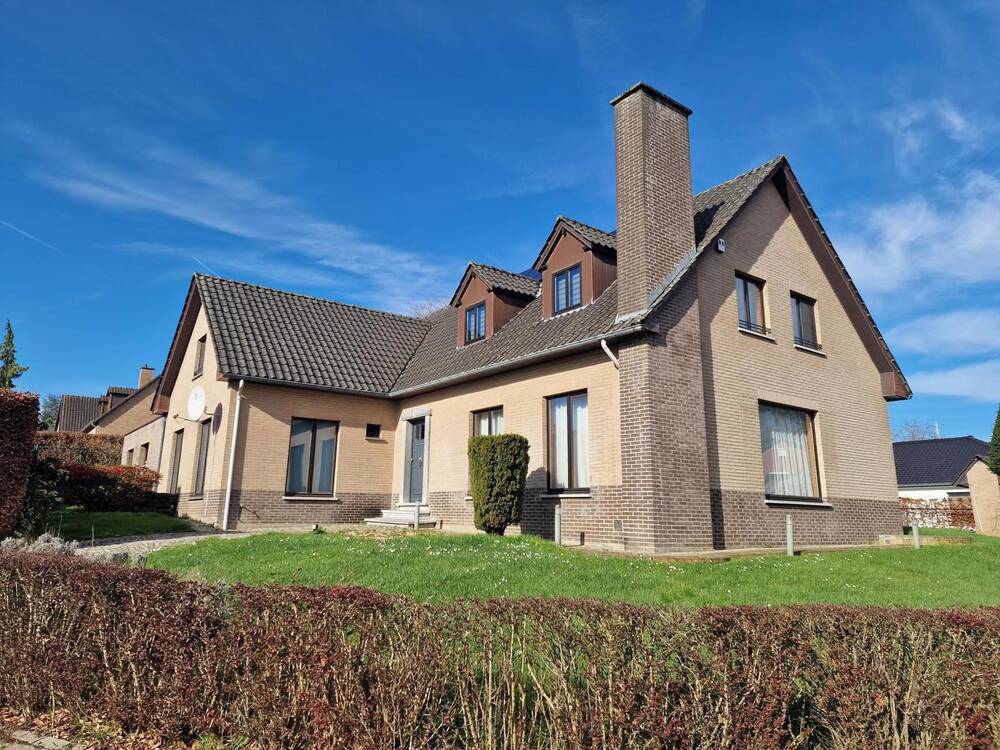 Villa à vendre à Tirlemont 3300 650000.00€ 8 chambres 377.00m² - Annonce 1328357