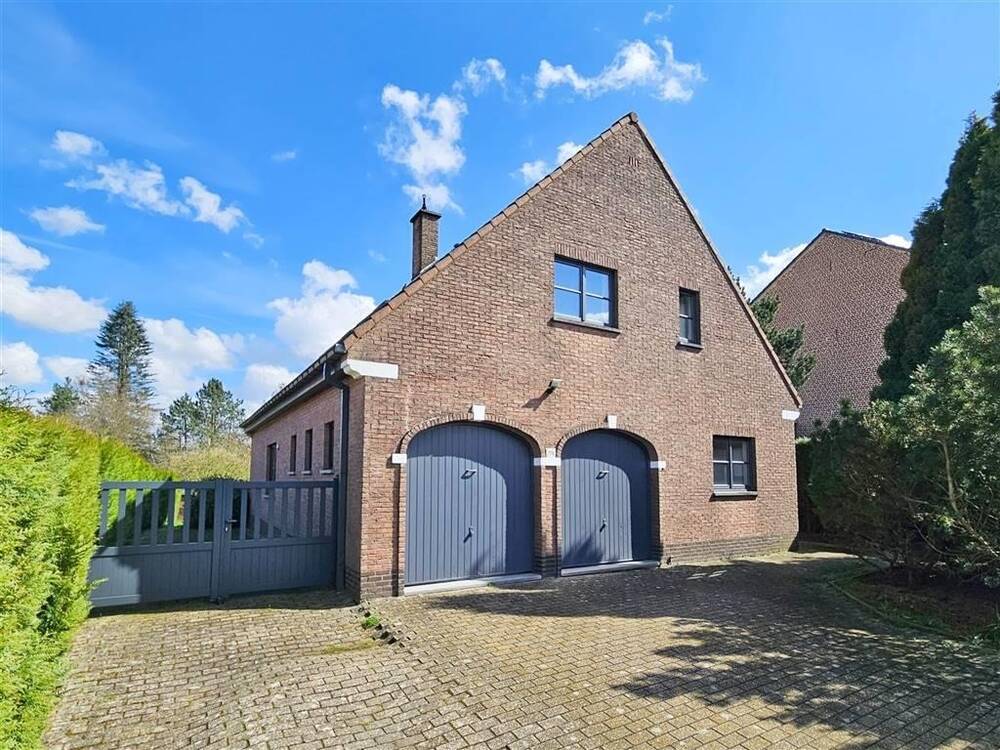 Villa te  koop in Hoeilaart 1560 620000.00€ 3 slaapkamers 264.00m² - Zoekertje 1329433