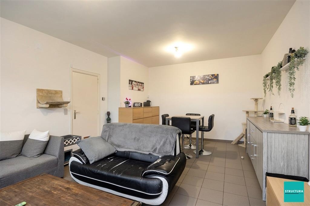 Appartement te  koop in Opwijk 1745 175000.00€ 2 slaapkamers 77.00m² - Zoekertje 1331344