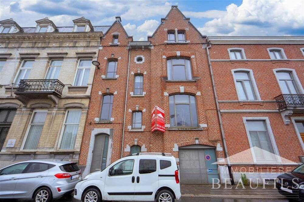 Maison à vendre à Nivelles 1400 450000.00€ 6 chambres 344.00m² - Annonce 1345212