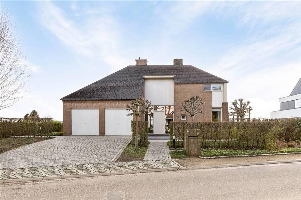 Huis te  koop in Overijse 3090 745000.00€ 4 slaapkamers 260.00m² - Zoekertje 1346742