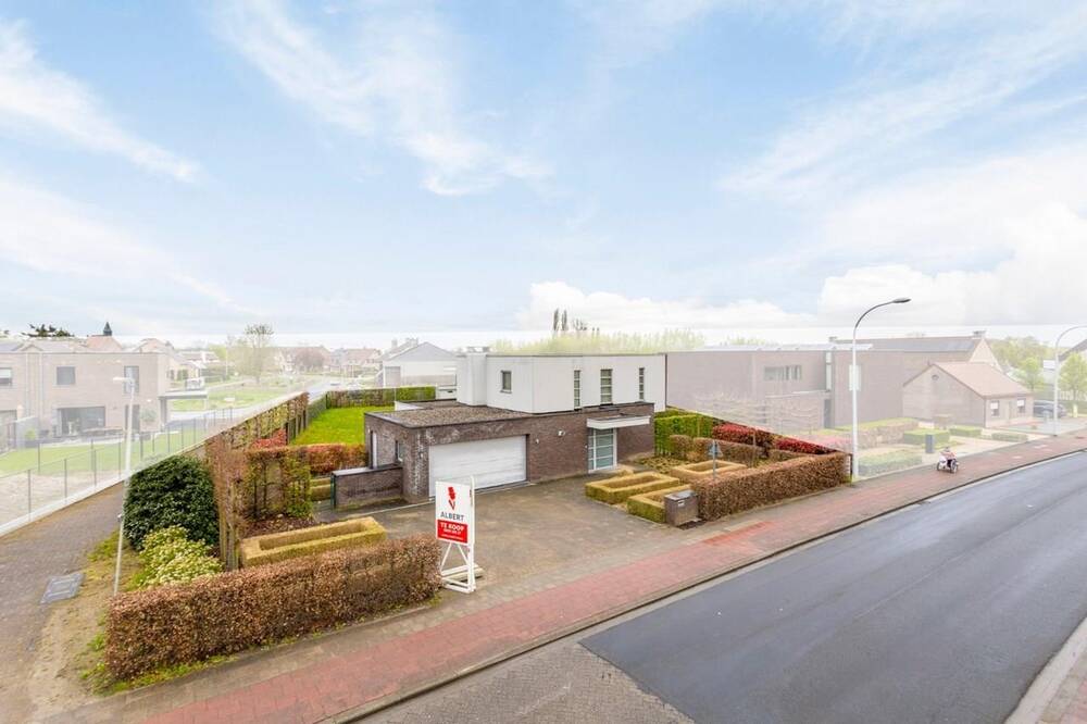 Villa te  koop in Opwijk 1745 665000.00€ 3 slaapkamers 230.00m² - Zoekertje 1350957