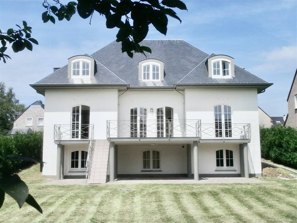 Villa te  huur in Waterloo 1410 3250.00€ 5 slaapkamers 390.00m² - Zoekertje 1356574