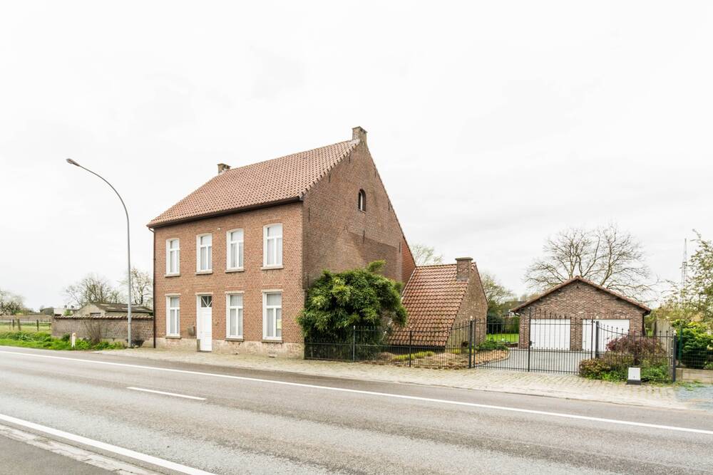 Huis te  koop in Opwijk 1745 635000.00€ 4 slaapkamers 433.00m² - Zoekertje 1379143
