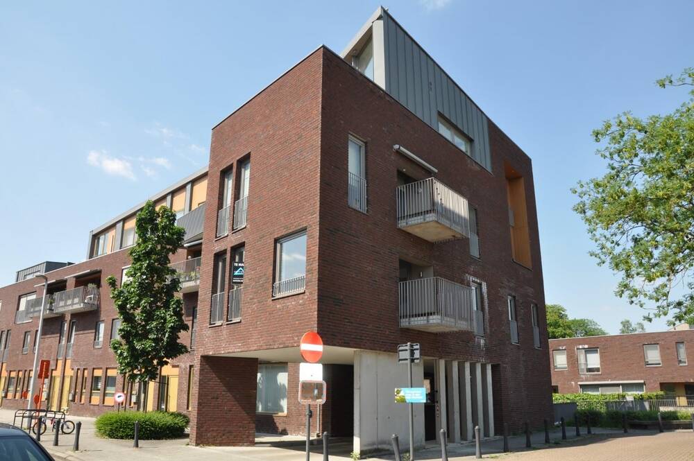 Appartement te  huur in Opwijk 1745 825.00€ 2 slaapkamers 80.00m² - Zoekertje 1379005