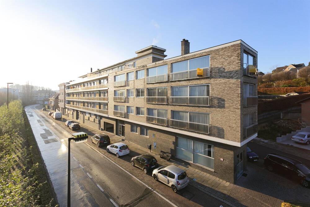 Appartement te  huur in Hoeilaart 1560 1050.00€ 3 slaapkamers 131.00m² - Zoekertje 1380427