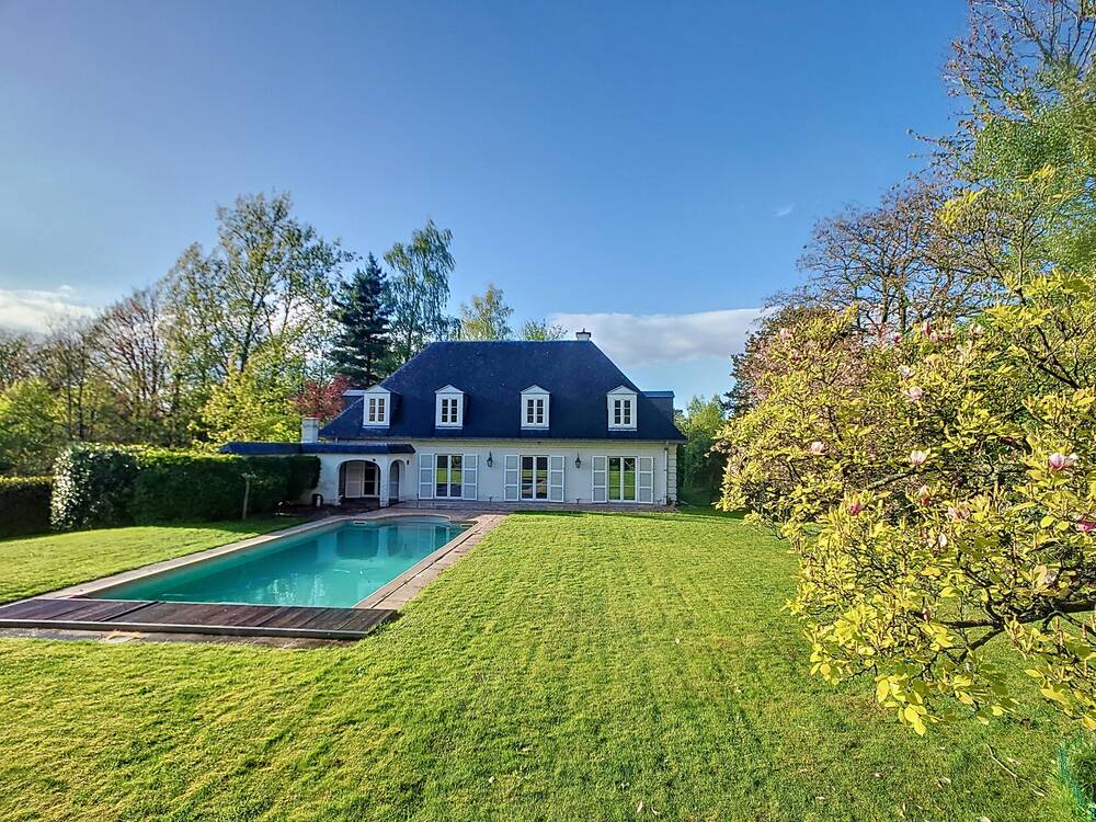 Villa à vendre à Braine-l'Alleud 1420 1245000.00€ 5 chambres 300.00m² - Annonce 1381566