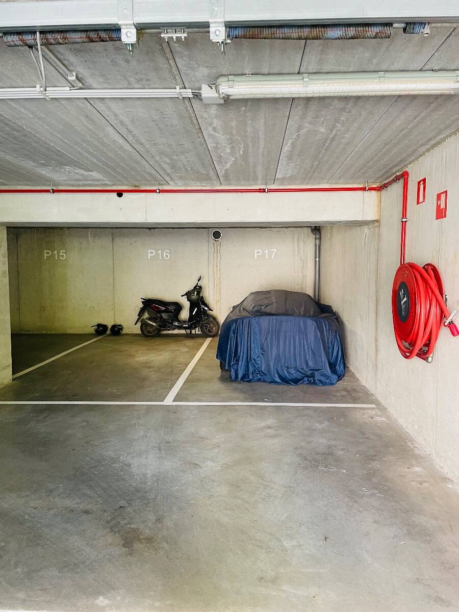 Parking te  koop in Dilbeek 1700 19500.00€ 0 slaapkamers m² - Zoekertje 1392163