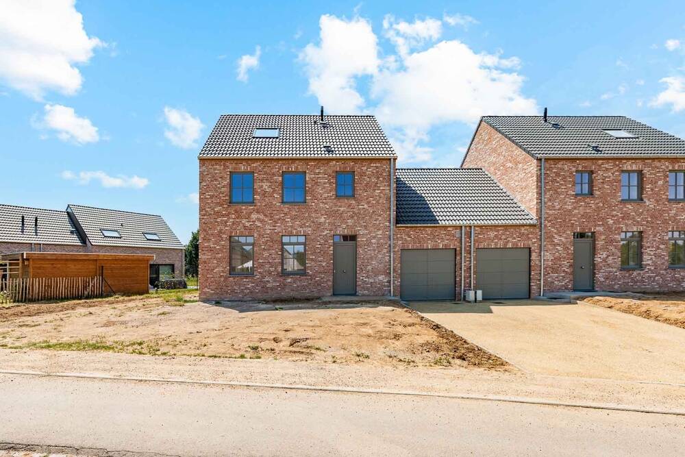 Huis te  koop in Orp-le-Grand 1350 402989.00€ 4 slaapkamers 218.00m² - Zoekertje 55954