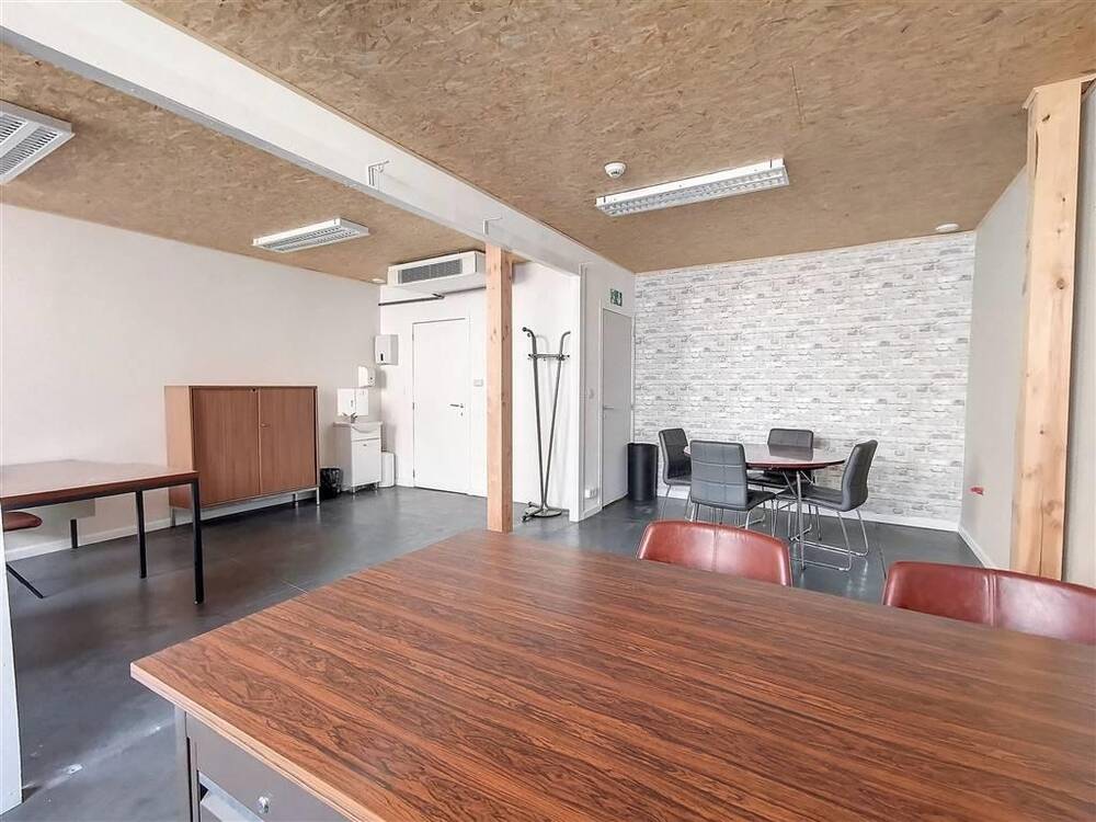 Commerce à à Wavre 1300 650.00€ chambres 40.00m² - Annonce 60985
