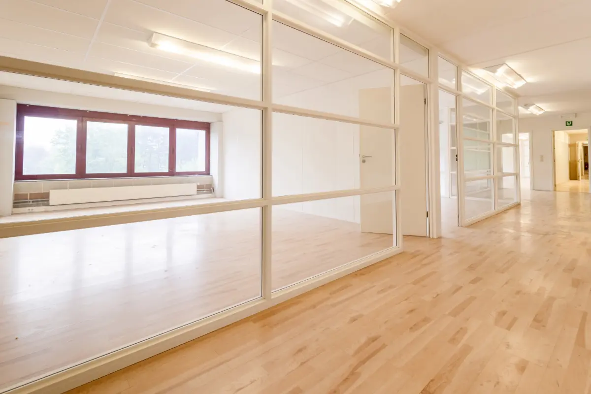 Commerce à louer à Ottignies 1340 5400.00€  chambres 800.00m² - Annonce 61205