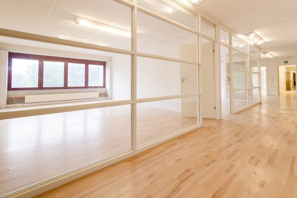 Commerce à louer à Ottignies 1340 5400.00€ chambres 800.00m² - Annonce 61205