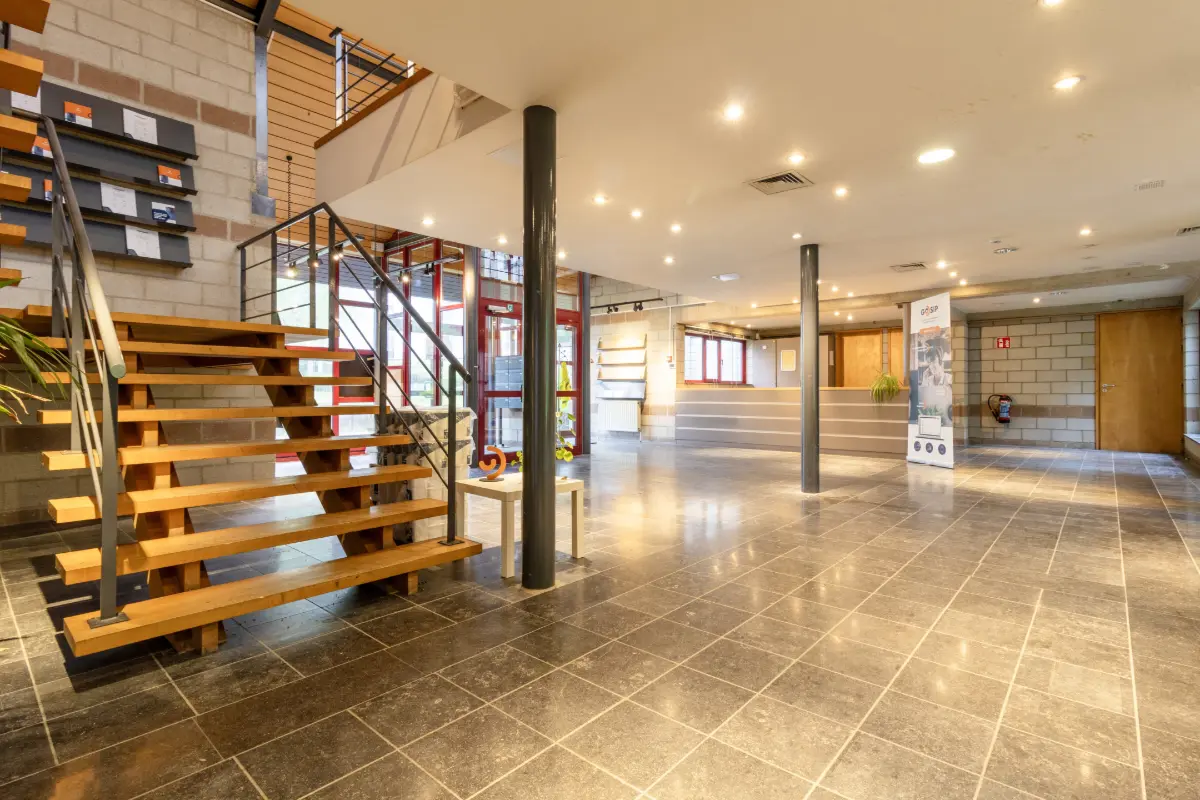 Commerce à louer à Louvain-la-Neuve 1348 2854.00€  chambres 391.00m² - Annonce 61206