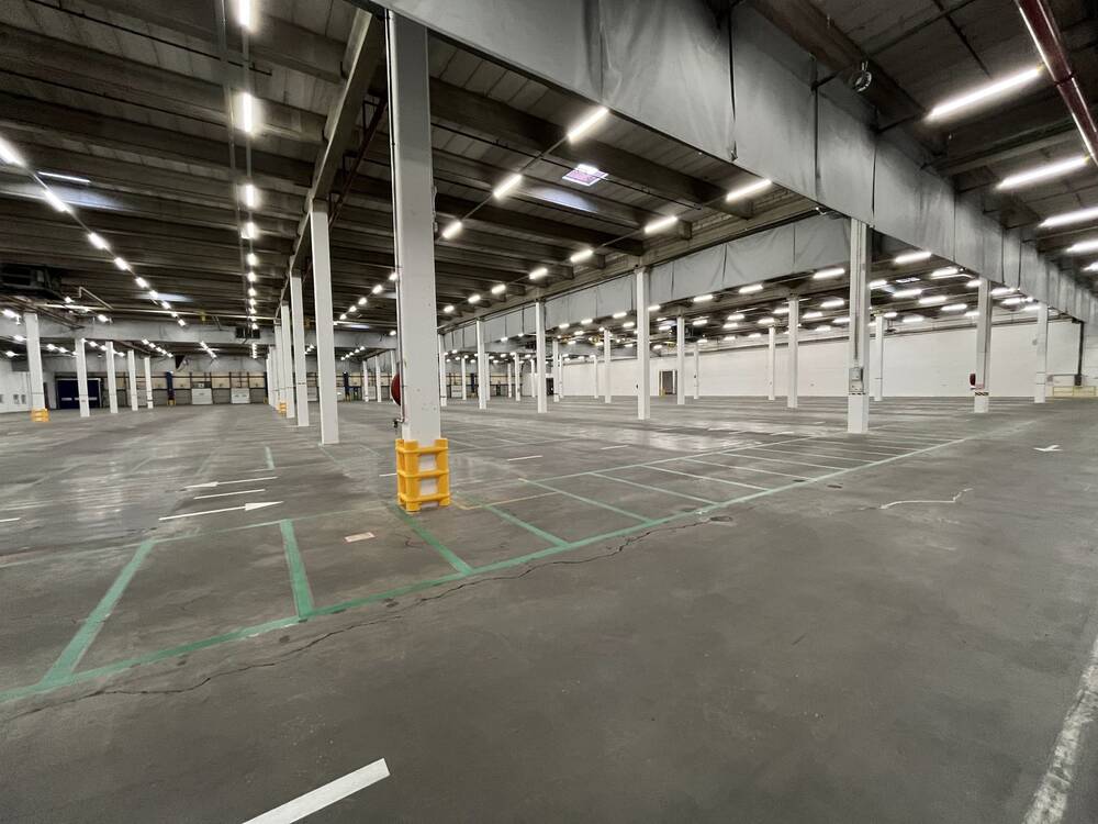 Commerce à louer à Nivelles 1400 28508.00€ chambres 6842.00m² - Annonce 64035