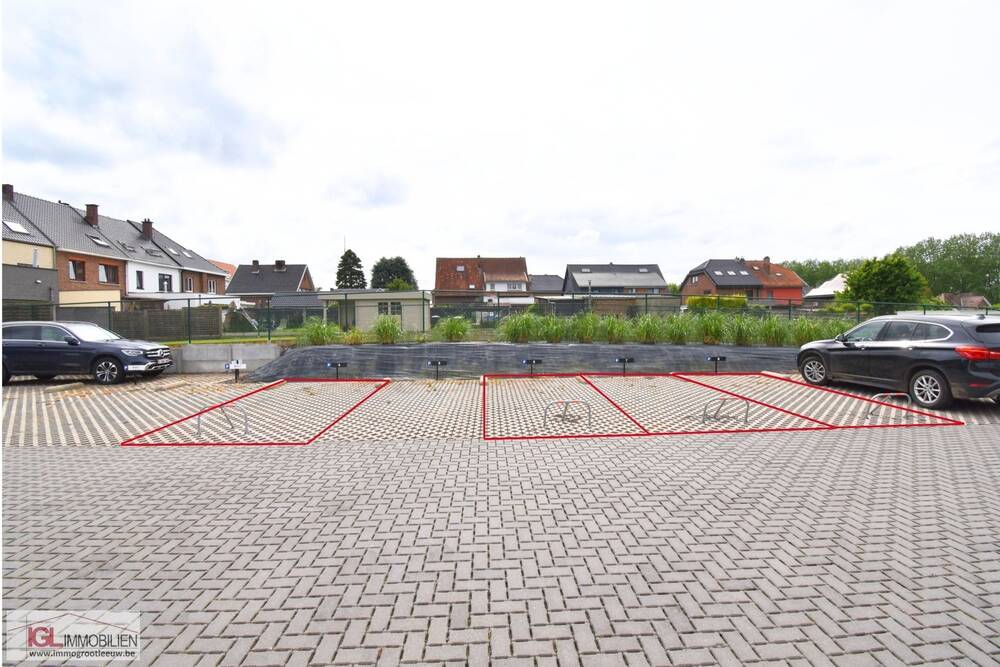 Parking & garage te  koop in Sint-Pieters-Leeuw 1600 16500.00€  slaapkamers m² - Zoekertje 75441