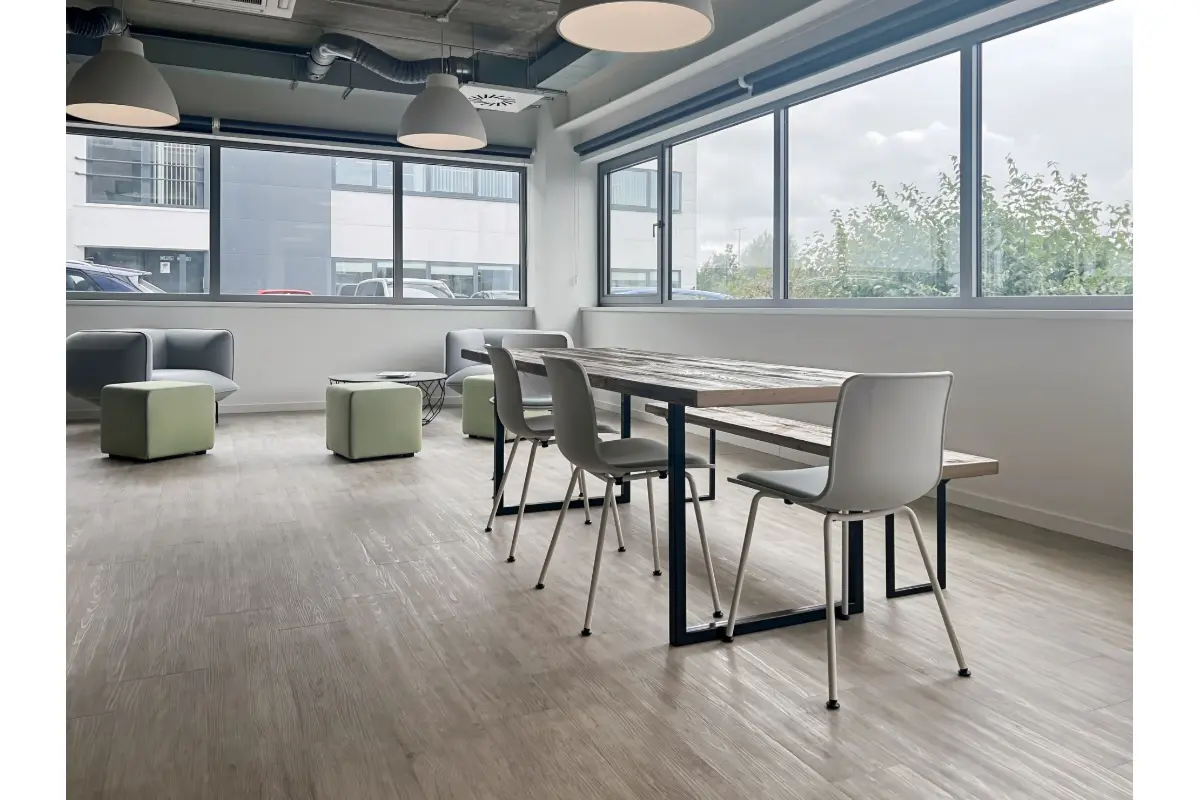 Handelszaak te  huur in Mont-Saint-Guibert 1435 109.00€ 0 slaapkamers m² - Zoekertje 77316