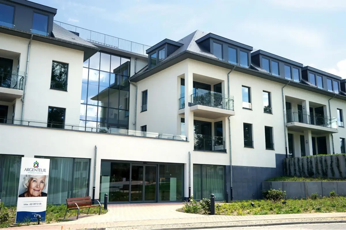 Appartement te  koop in Waterloo 1410 345000.00€ 1 slaapkamers 60.00m² - Zoekertje 78379