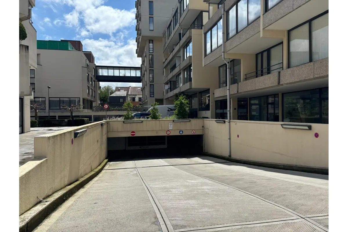 Parking & garage te  koop in Leuven 3000 37500.00€  slaapkamers m² - Zoekertje 111759