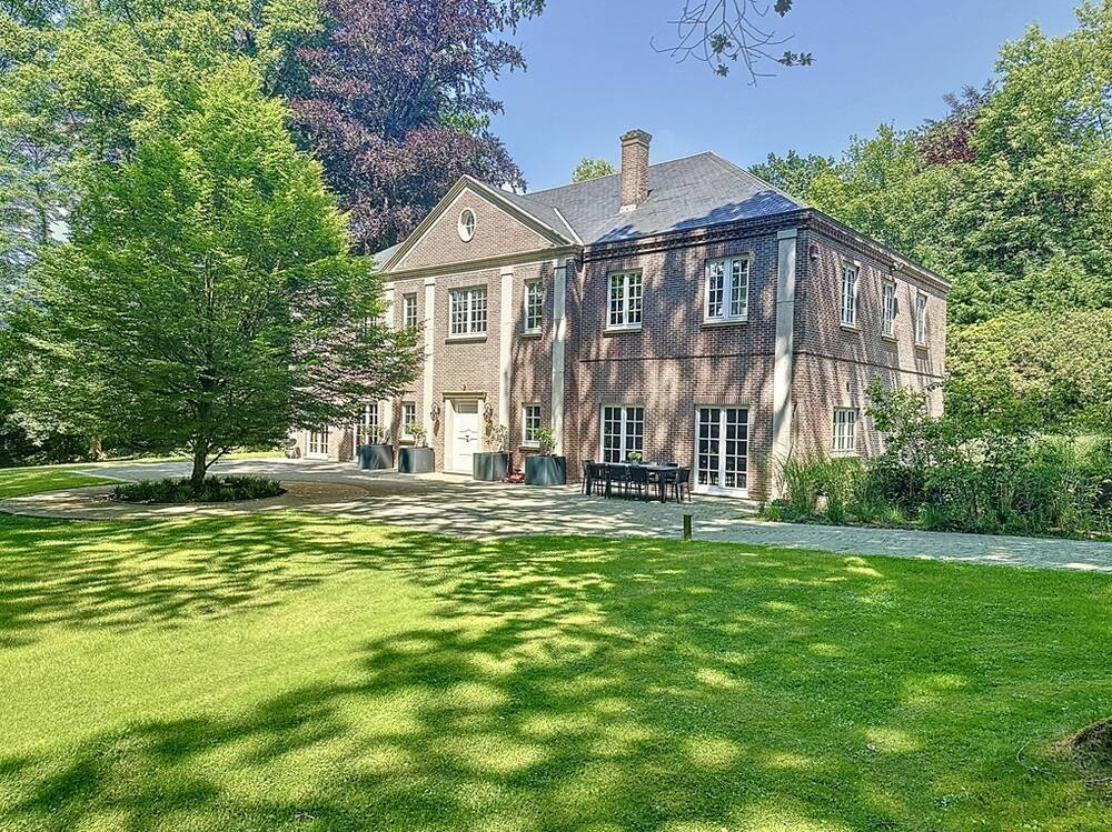 Villa à vendre à Braine-l'Alleud 1420 1850000.00€ 6 chambres 565.00m² - Annonce 146493