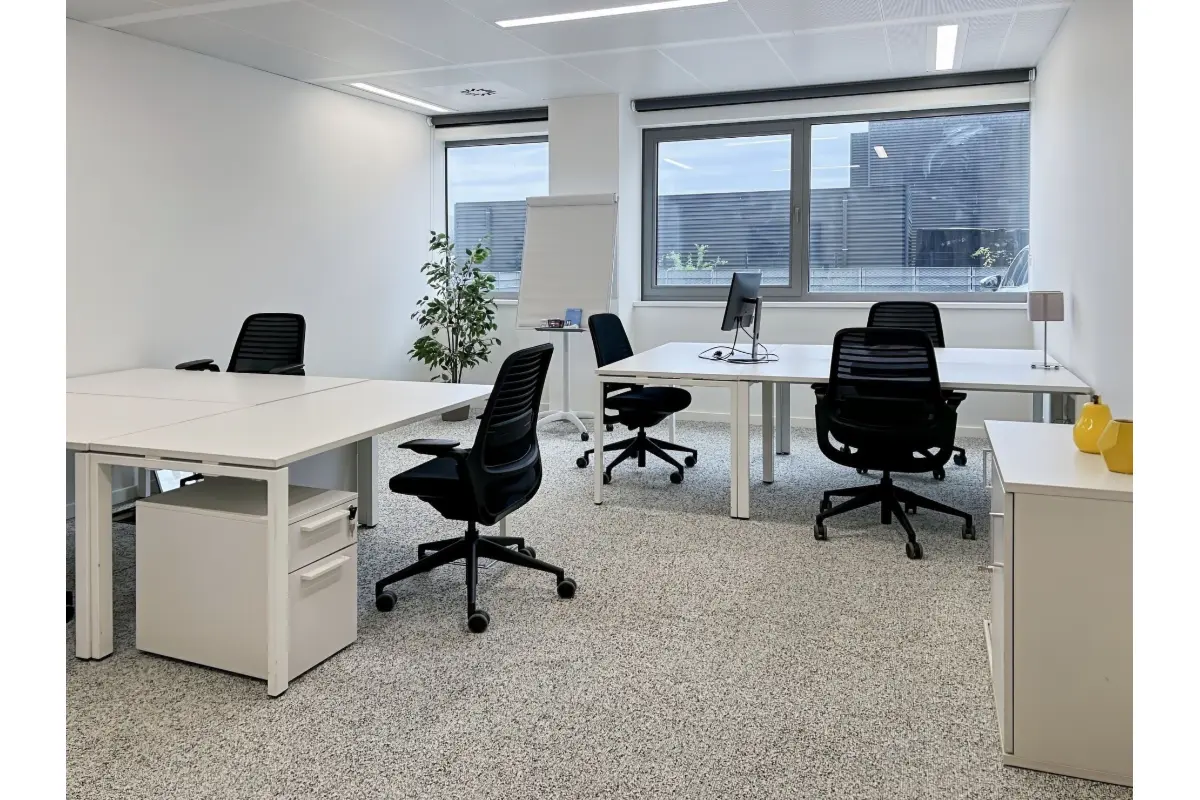 Handelszaak te  huur in Mont-Saint-Guibert 1435 1037.00€ 0 slaapkamers m² - Zoekertje 154690