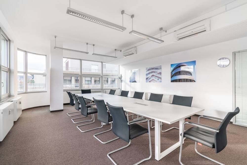 Commerce à louer à Mont-Saint-Guibert 1435 3359.00€ 0 chambres m² - Annonce 154626