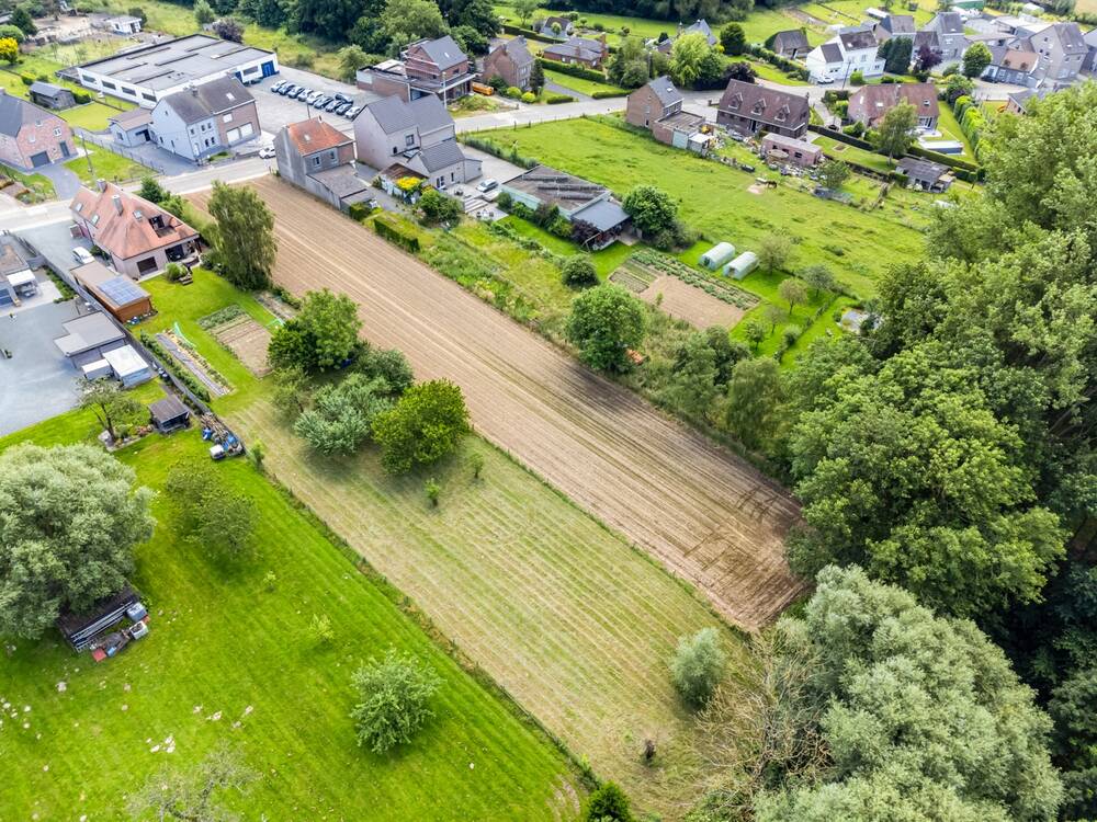 Grond te  koop in Onze-Lieve-Vrouw-Lombeek 1760 349000.00€  slaapkamers m² - Zoekertje 156357