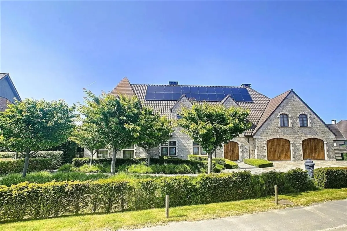 Huis te  koop in Galmaarden 1570 1250000.00€ 4 slaapkamers 508.00m² - Zoekertje 188825