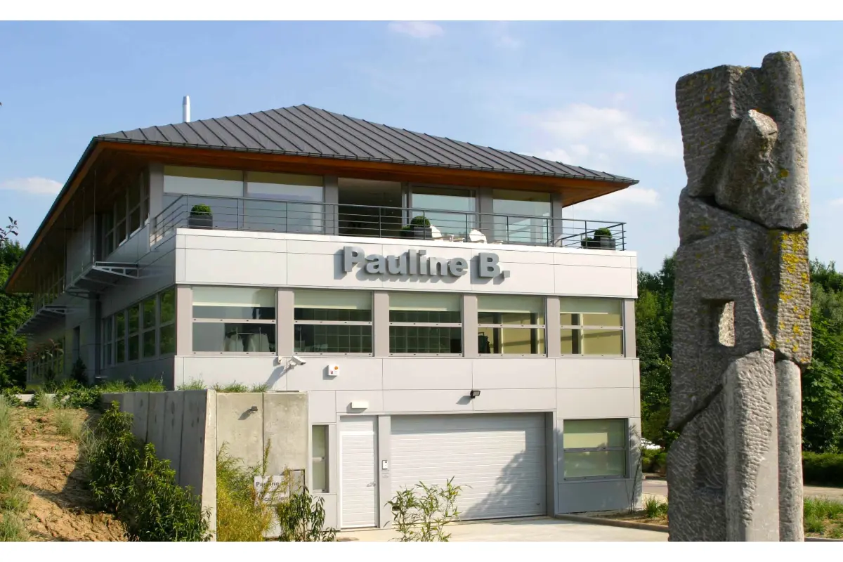 Handelszaak te  koop in Eigenbrakel 1420 3200000.00€  slaapkamers 1500.00m² - Zoekertje 235049