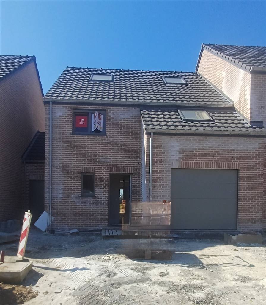 Huis te koop in Zittert-Lummen 1370 449000.00€ 4 slaapkamers 142.00m² - Zoekertje 242179