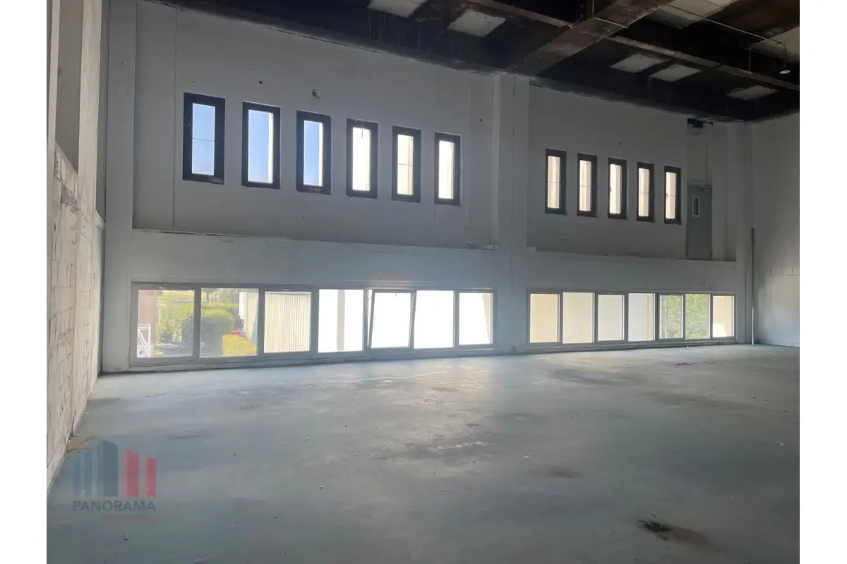 Handelszaak te  huur in Grimbergen 1850 1958.00€  slaapkamers 522.00m² - Zoekertje 244751