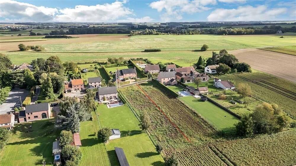 Terrain à vendre à Mélin 1370 160000.00€ chambres m² - Annonce 246307
