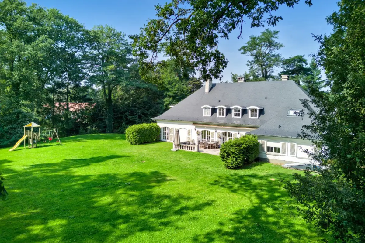 Villa te  koop in Eigenbrakel 1420 1395000.00€ 5 slaapkamers 520.00m² - Zoekertje 247376