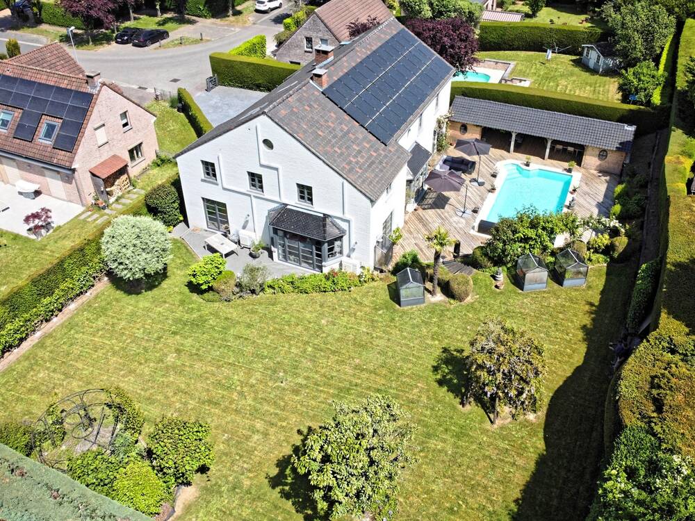 Villa à vendre à Waterloo 1410 1495000.00€ 8 chambres 636.00m² - Annonce 397744
