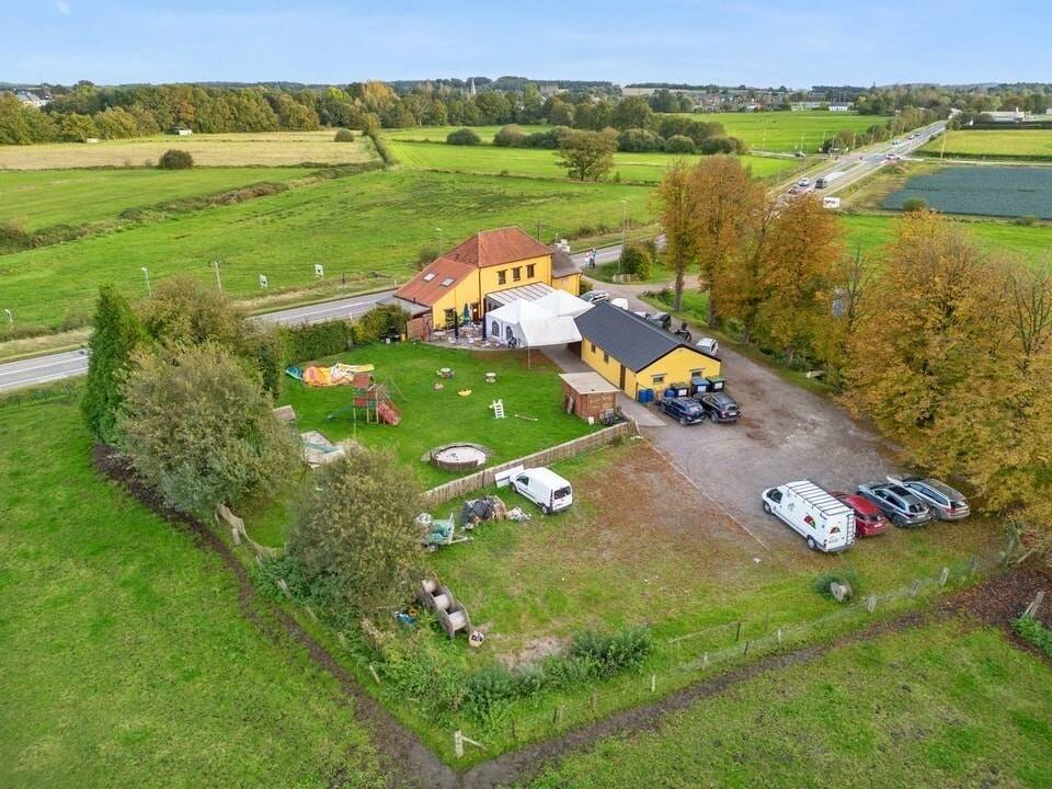Huis te  koop in Diest 3290 374000.00€ 2 slaapkamers 210.00m² - Zoekertje 269600