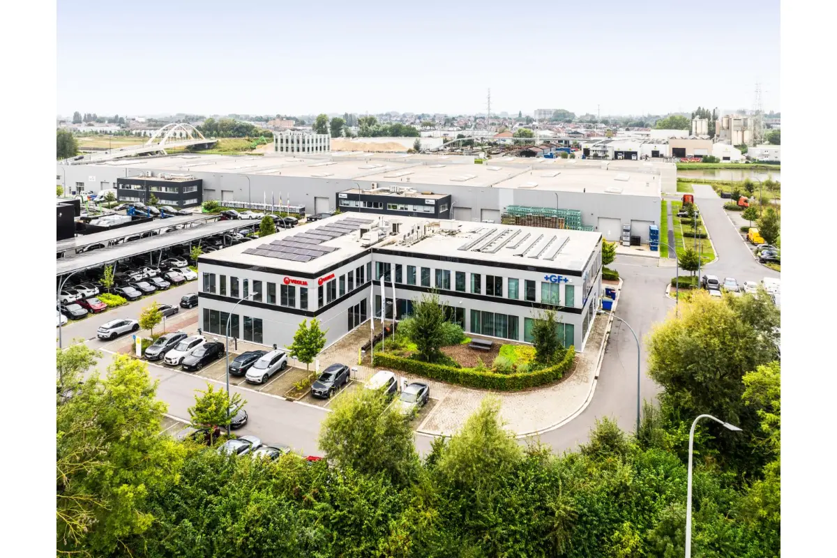 Immeuble de rapport - Immeuble à appartement à vendre à Drogenbos 1620 4631000.00€  chambres 2039.00m² - Annonce 283511