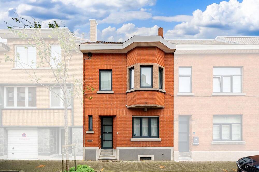 Maison à vendre à Lot 1651 485000.00€ 4 chambres 182.00m² - Annonce 353983