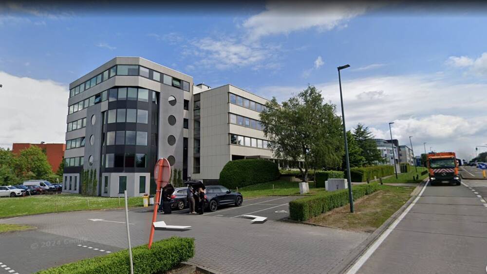 Commerce à louer à Sint-Stevens-Woluwe 1932 2156.00€ chambres 207.00m² - Annonce 297593