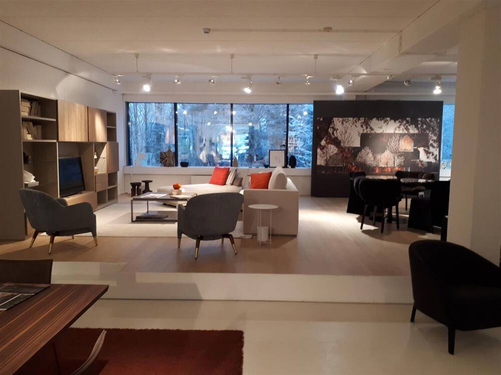 Commerce à louer à Rhode-Saint-Genese 1640 6600.00€ chambres 478.00m² - Annonce 299717
