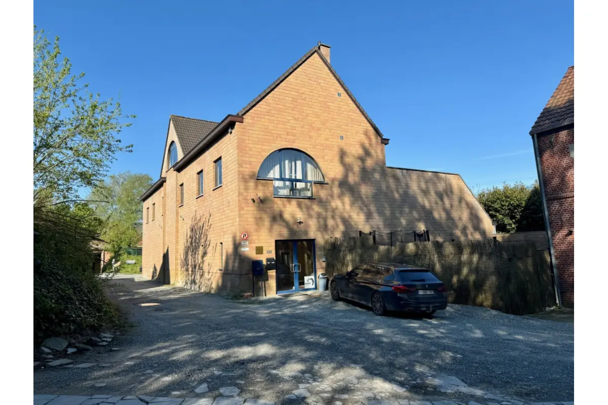 Commerce à vendre à Waterloo 1410 1350000.00€ 1 chambres 705.00m² - Annonce 652178