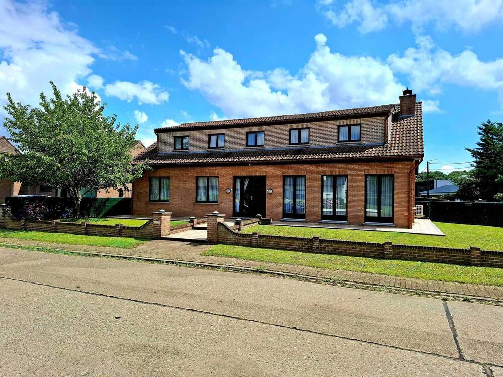 Huis te koop in Diest 3290 449000.00€ 4 slaapkamers 400.00m² - Zoekertje 313076