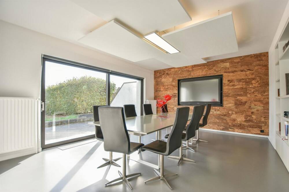 Commerce à louer à Ottignies 1340 285.00€ chambres 9.00m² - Annonce 315675