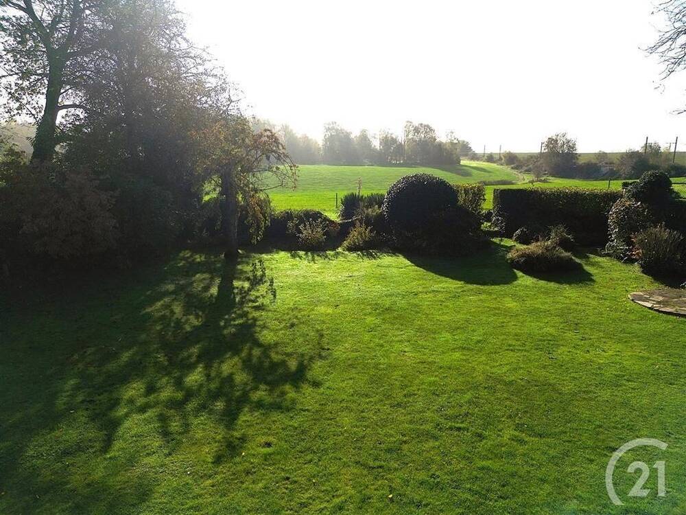 Huis te  koop in Sint-Genesius-Rode 1640 585000.00€ 4 slaapkamers 143.00m² - Zoekertje 449655