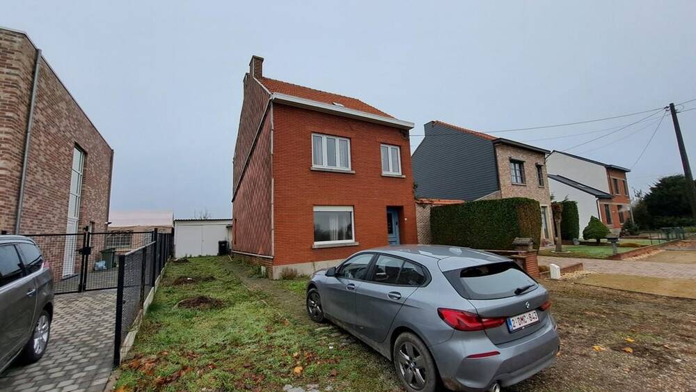 Huis te  koop in Landen 3400 225000.00€ 3 slaapkamers 167.00m² - Zoekertje 329174