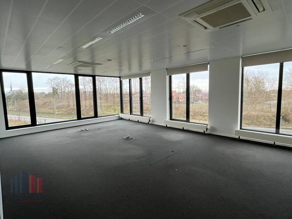 Commerce à louer à Asse 1730 3950.00€ chambres 431.00m² - Annonce 358310