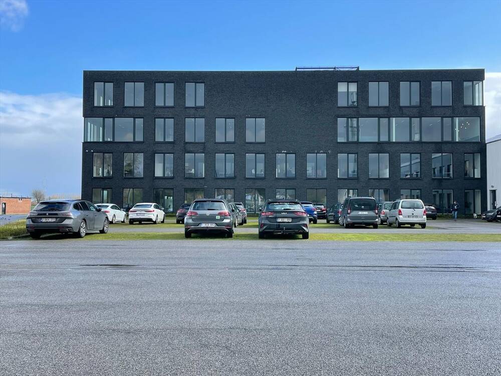 Commerce à louer à Asse 1730 6829.00€ chambres 745.00m² - Annonce 358382