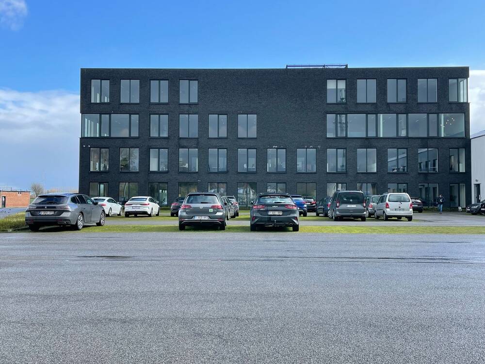 Handelszaak te  huur in Asse 1730 6829.00€  slaapkamers 745.00m² - Zoekertje 358382