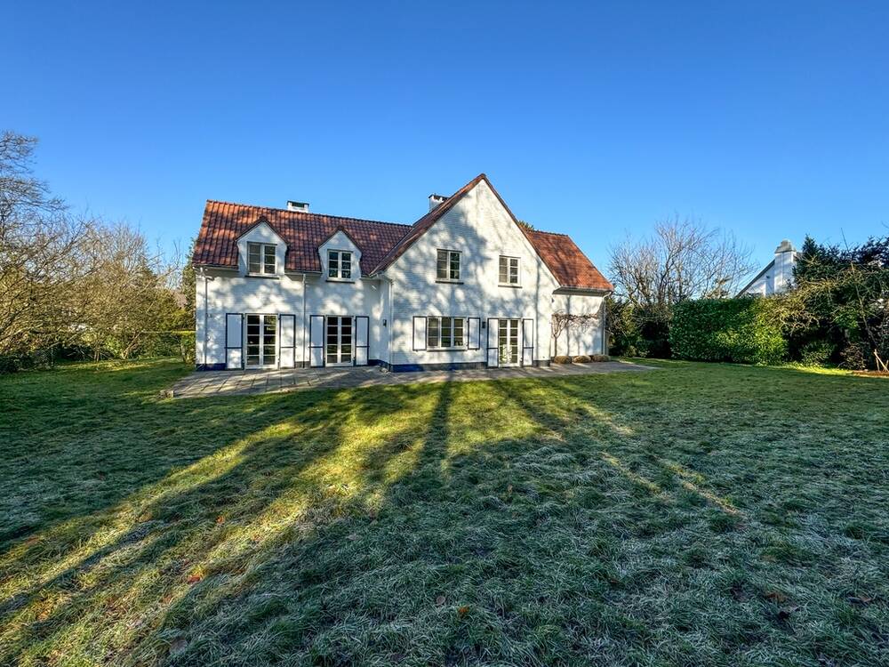 Maison à louer à Braine-l'Alleud 1420 3200.00€ 5 chambres 215.00m² - Annonce 361899